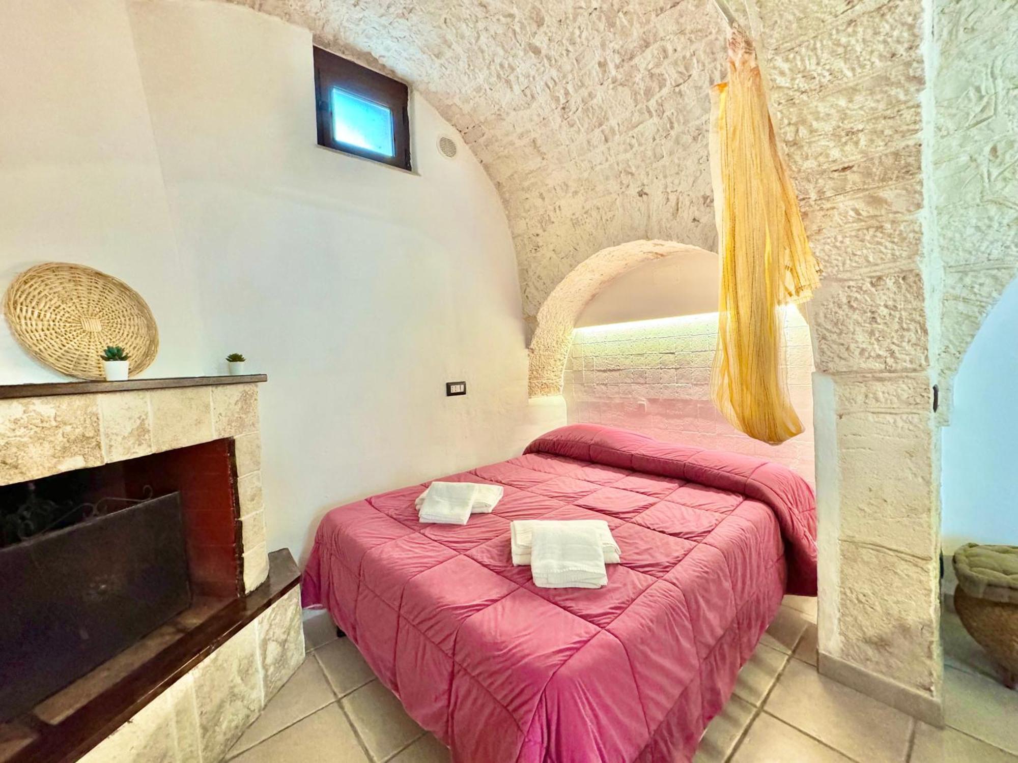 Trulli Moon Villa Алберобело Стая снимка